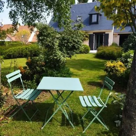 Agreable A La Campagne Et Proche De La *